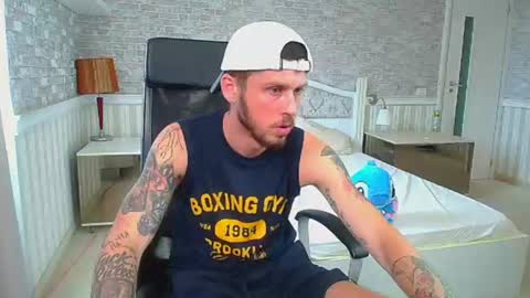 JonahShaw online show from July 20, 10:39 am