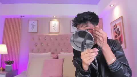 Jonas  online show from July 19, 5:24 am
