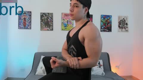 Instagram jonathanfit14 online show from May 11, 12:56 am
