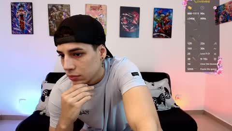 Instagram jonathanfit14 online show from May 25, 8:48 pm