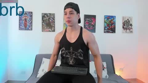 Instagram jonathanfit14 online show from May 20, 10:38 pm