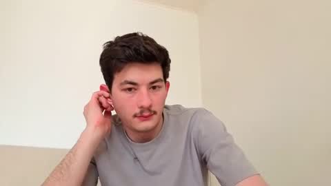 jonhy_merlin online show from May 11, 2:45 pm
