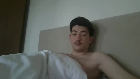 jonhy_merlin online show from May 15, 3:04 am