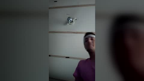 jonnyhollyw00d online show from July 14, 10:43 am