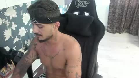 jonnyporn1 online show from July 30, 2:05 pm