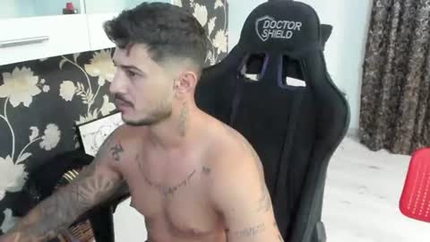 jonnyporn1 online show from August 8, 11:12 pm