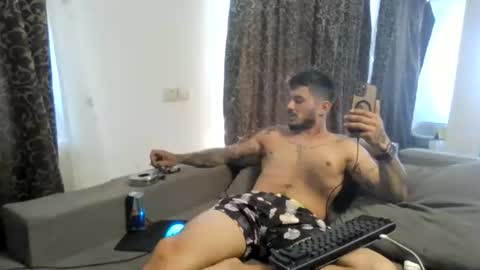 jonnyporn1 online show from June 27, 10:07 am