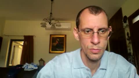 jos39a online show from May 10, 8:48 am