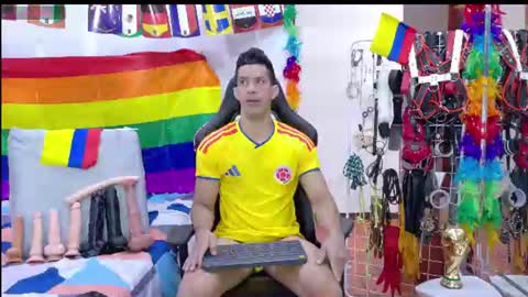 jose_rumbero91 online show from June 18, 12:32 pm