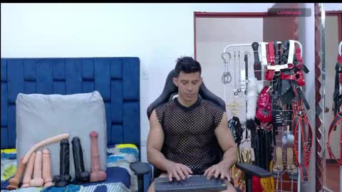 jose_rumbero91 online show from May 20, 11:50 am
