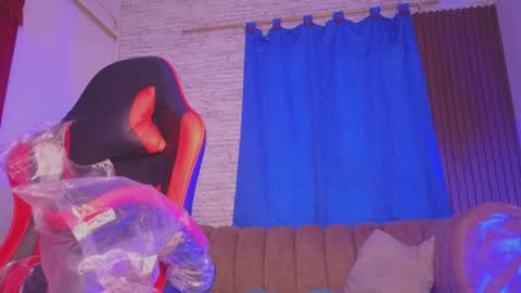 JOSETH ARIAZ online show from July 26, 12:13 pm