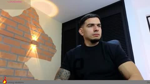 josh_miller01 online show from July 16, 2:02 pm
