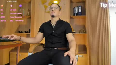 joshmiller___ online show from July 17, 12:12 pm