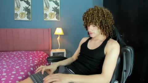 joss_shellby online show from April 29, 5:30 pm