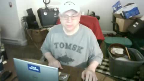 jpmel99 online show from May 7, 5:18 am