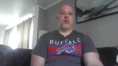 jr1871 online show from April 28, 2:33 pm