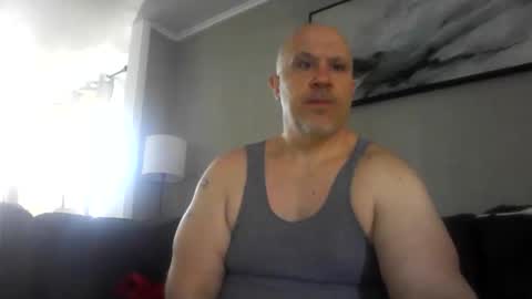 jr1871 online show from May 12, 1:52 pm