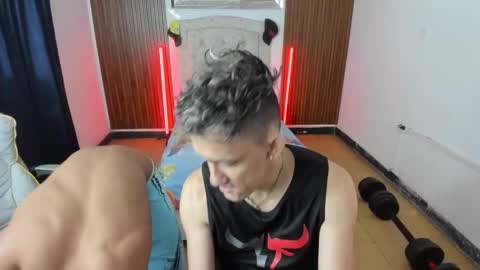 juan_and_luke online show from April 25, 12:41 pm