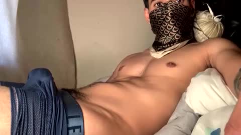 lJuanl online show from May 26, 1:51 pm