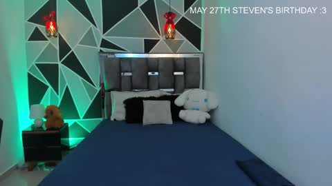 JuanSteven online show from May 24, 11:38 am