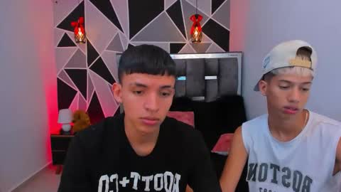 JuanSteven online show from May 5, 3:52 am