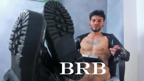 Juan Esteban online show from May 14, 3:32 pm