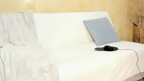 Juan Diego Uribe online show from May 20, 5:03 am