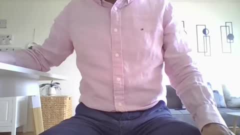 juanearth1 online show from May 11, 9:34 pm