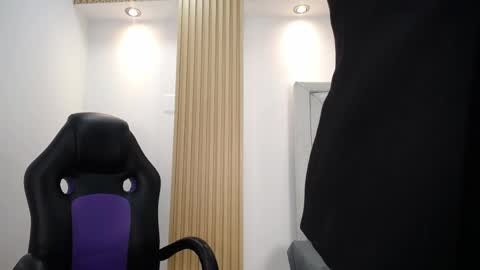 Juan k online show from May 7, 1:11 pm