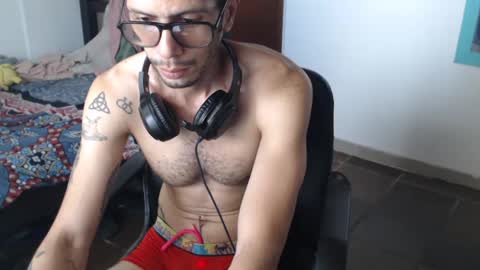 Julfigo online show from July 7, 6:22 pm