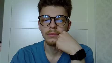 julian_velvet online show from June 29, 12:05 pm