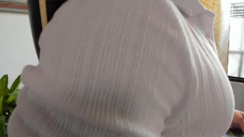 julian_wallace online show from April 29, 7:42 pm