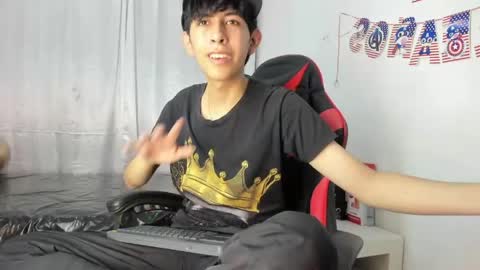Julian online show from May 15, 8:06 pm