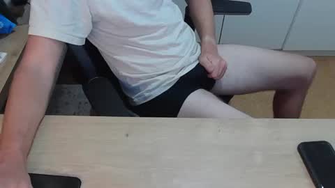 junk2711 online show from July 11, 8:11 pm