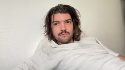just_a_guy_with_a_big_cock online show from June 8, 8:48 am