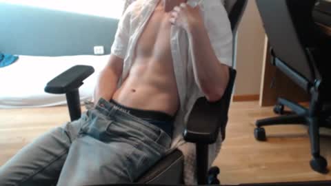 Chris online show from July 1, 7:03 pm