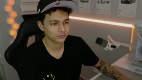 Rhys online show from July 18, 11:54 pm