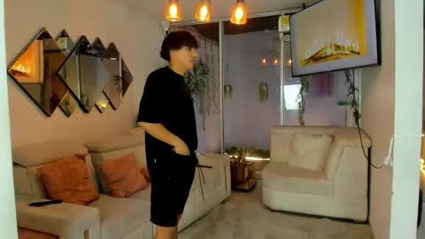 justingtime21 online show from May 22, 5:23 am