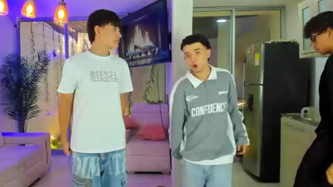 justingtime21 online show from May 6, 9:48 pm