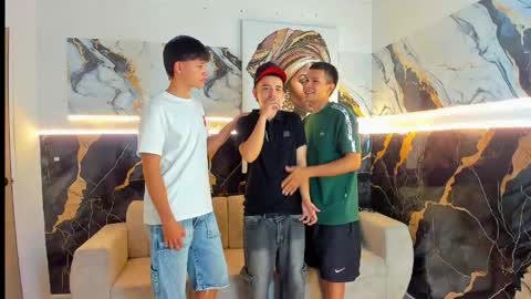 justingtime21 online show from May 12, 10:07 pm