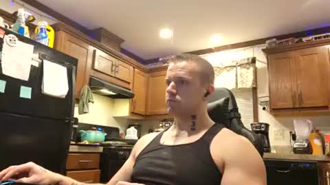 justus0624 online show from August 1, 4:00 am
