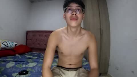 jxbiggy online show from May 4, 12:23 am