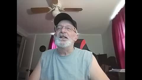 kabriggs136 online show from May 16, 9:46 pm