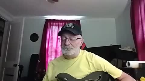 kabriggs137 online show from June 12, 7:11 pm