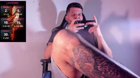 kael_cassian online show from July 19, 11:05 am