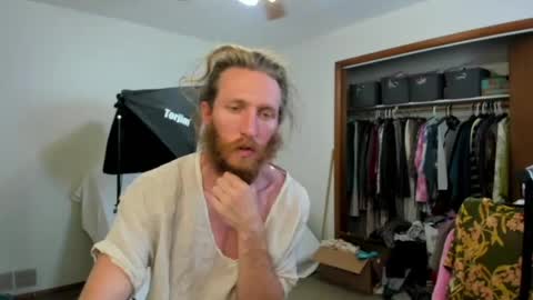Kaiku77 online show from June 6, 9:54 pm