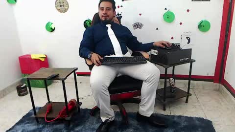 Kaleth online show from May 14, 11:08 am