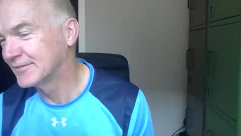Robbie online show from May 14, 5:49 am