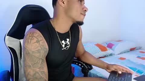 karl_jensennxx online show from July 14, 2:02 am