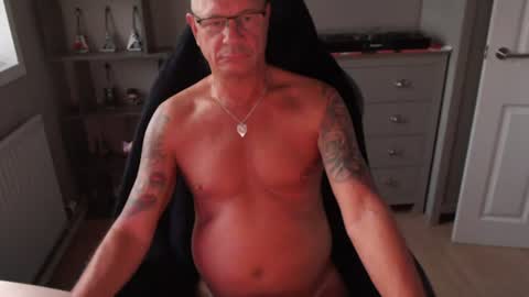 kellysomerset online show from June 25, 4:04 am